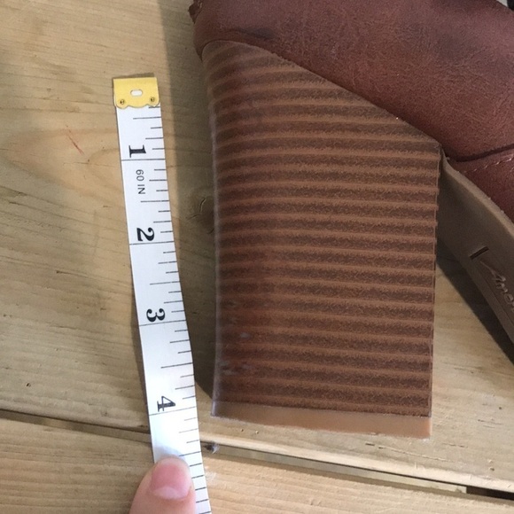 American Eagle Sander Braided heeled Booties brown cognac size 10 vegan - Picture 9 of 10